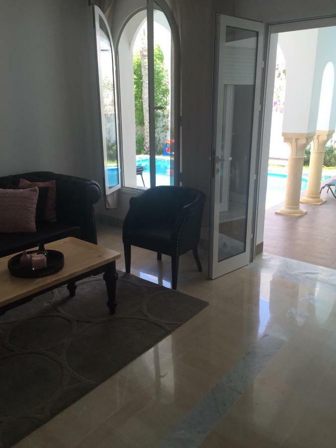 Villa Avec Piscine Triffa Zewnętrze zdjęcie